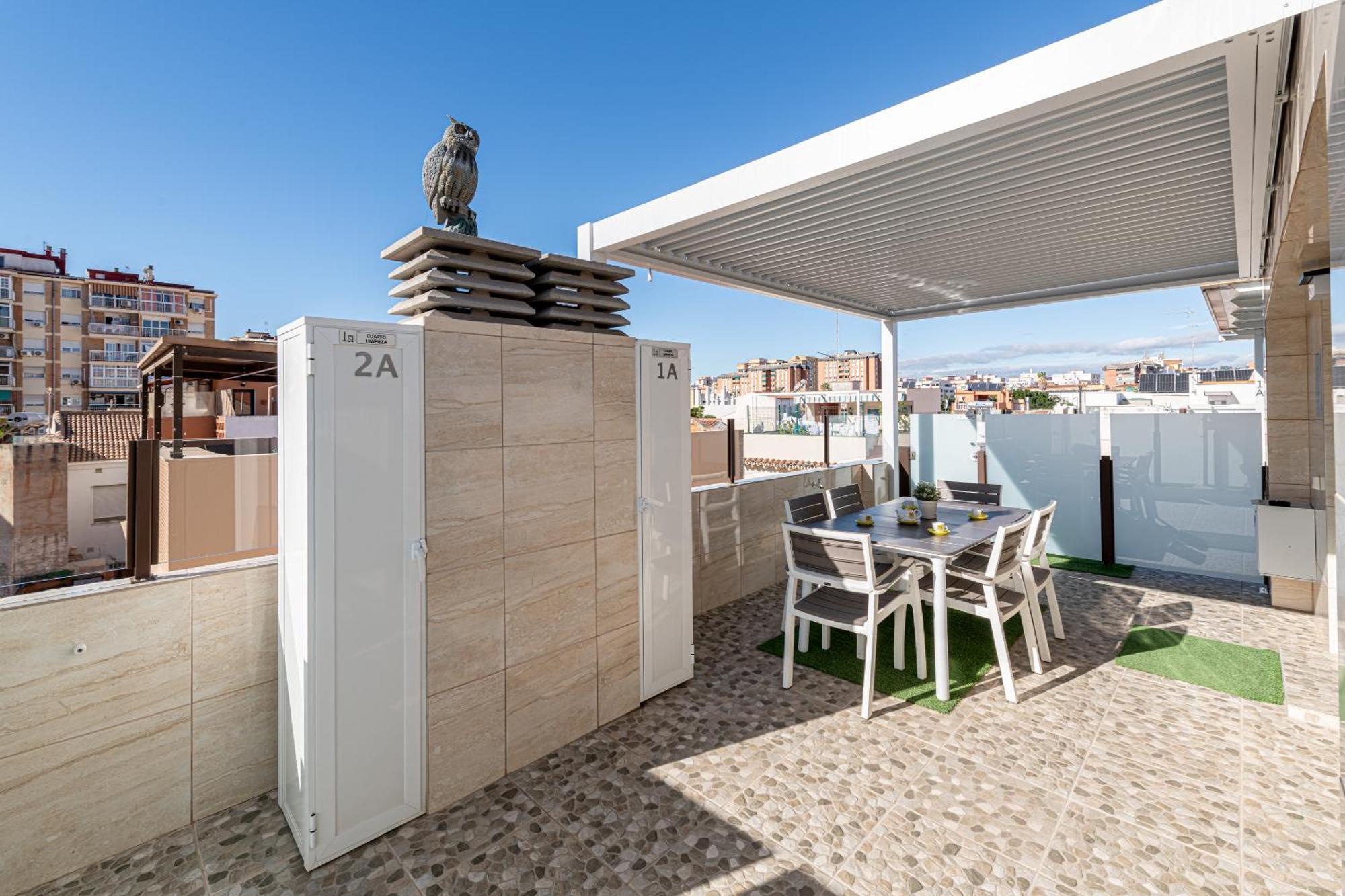 Luxury Poseidon Apartahotel