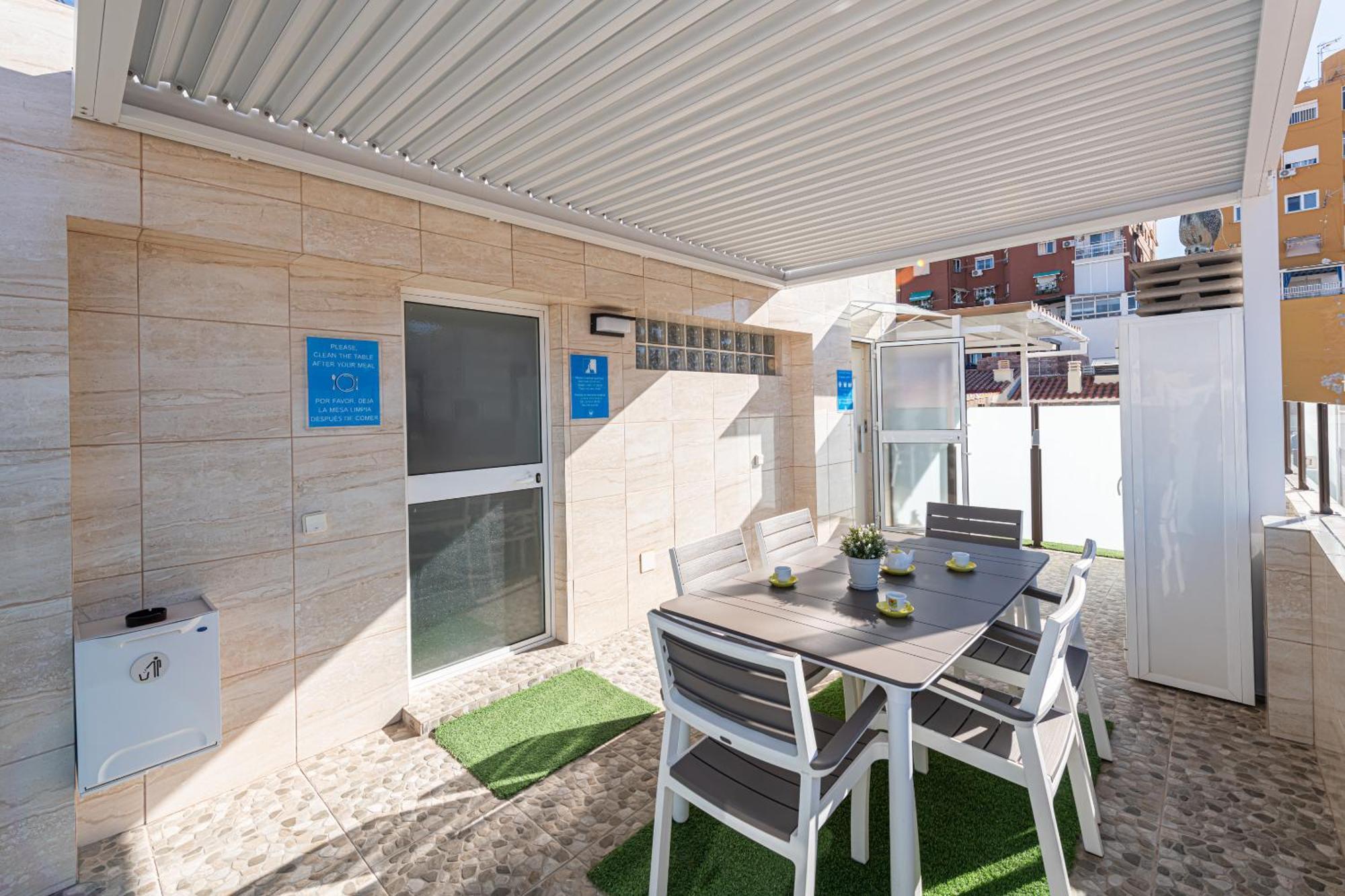 Luxury Poseidon Apartahotel *